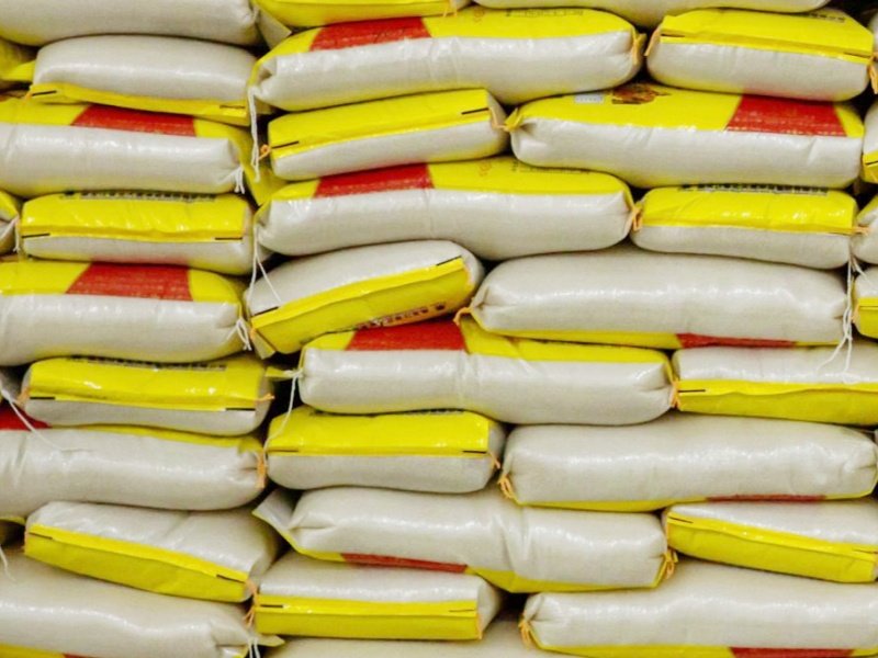 Food grade woven bags for grain stacked in warehouse